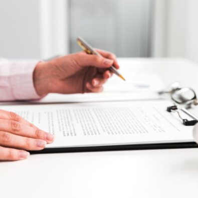 O que é cláusula resolutiva no contrato de compra e venda de imóveis?